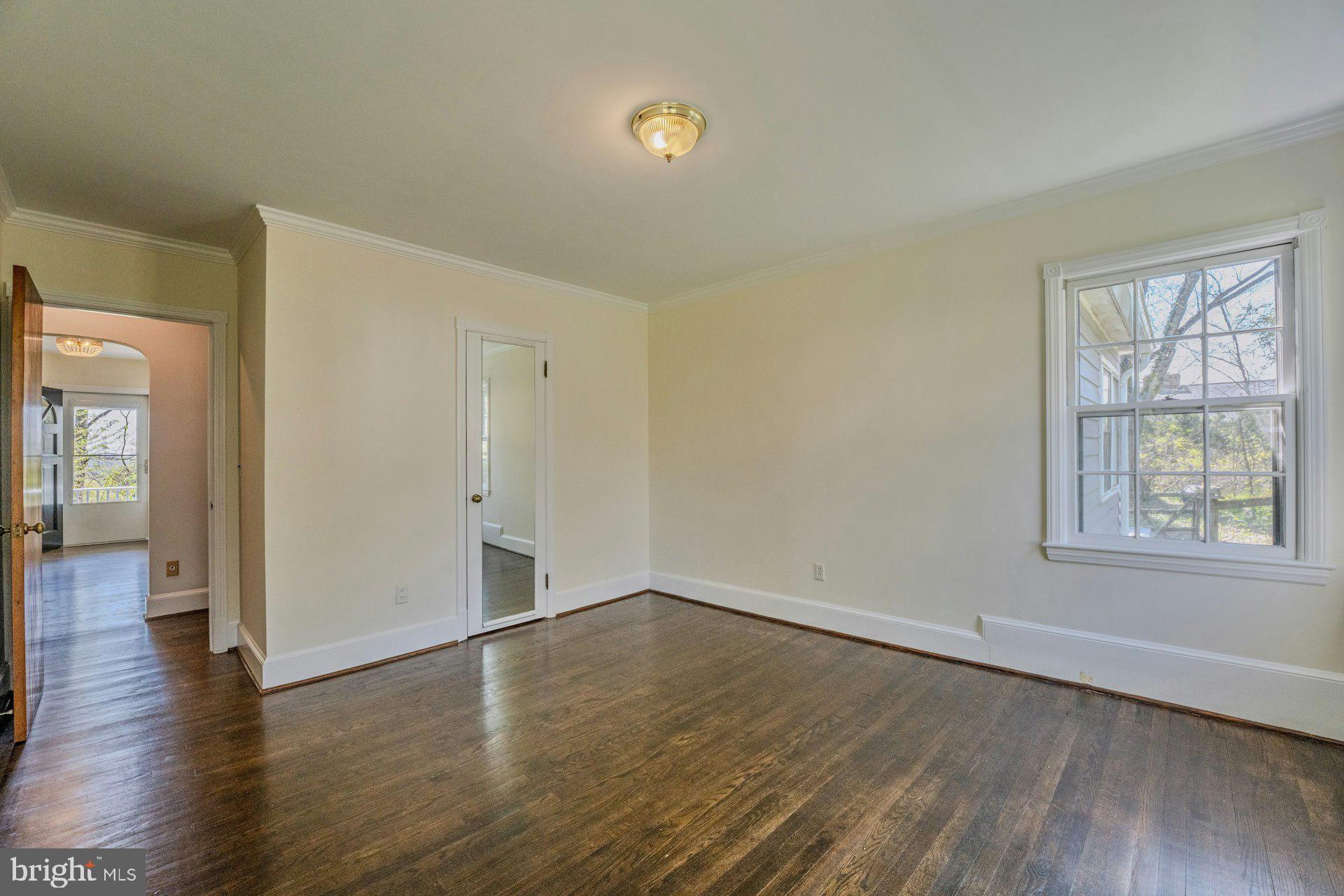 221 MOCKINGBIRD LANE