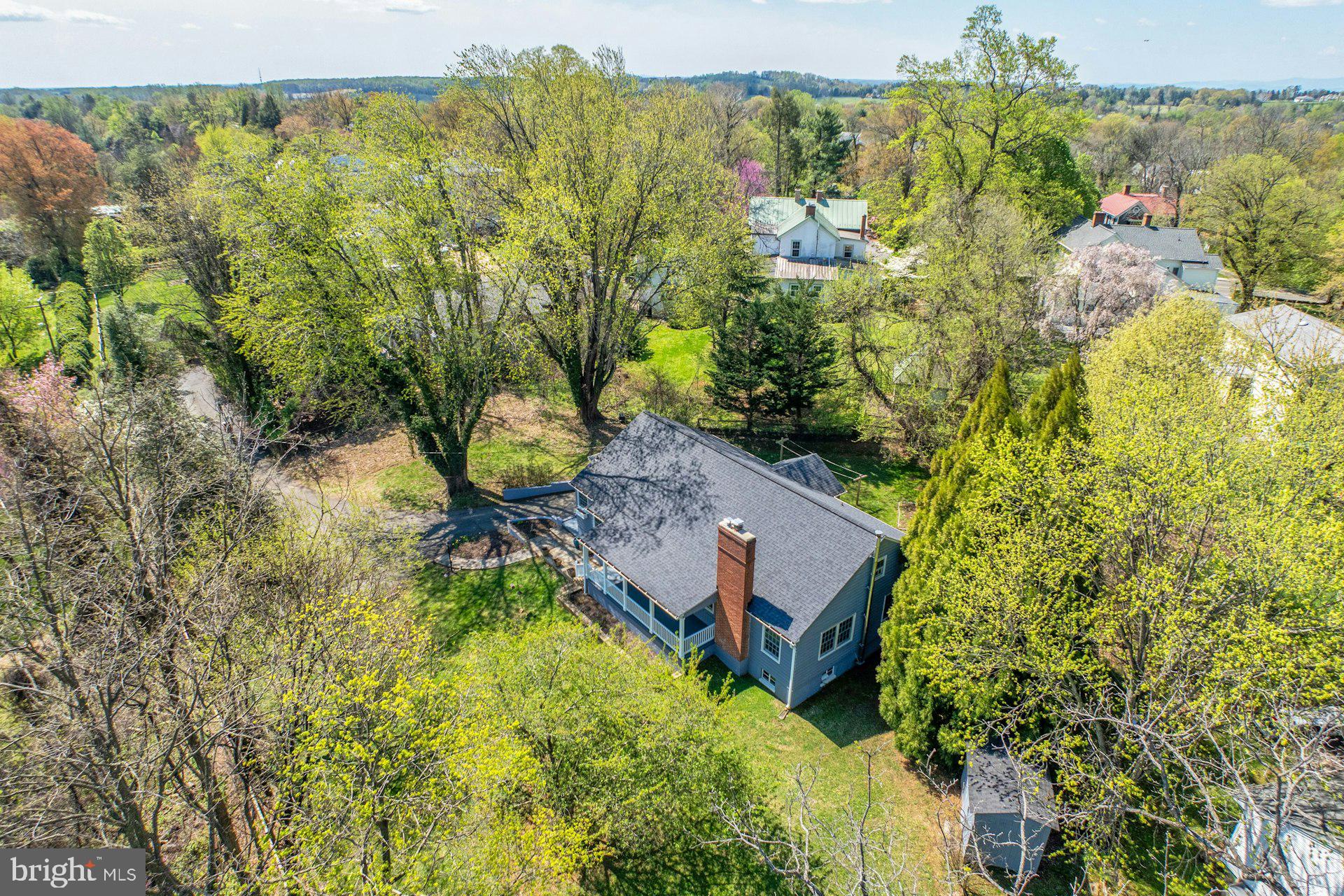 221 MOCKINGBIRD LANE