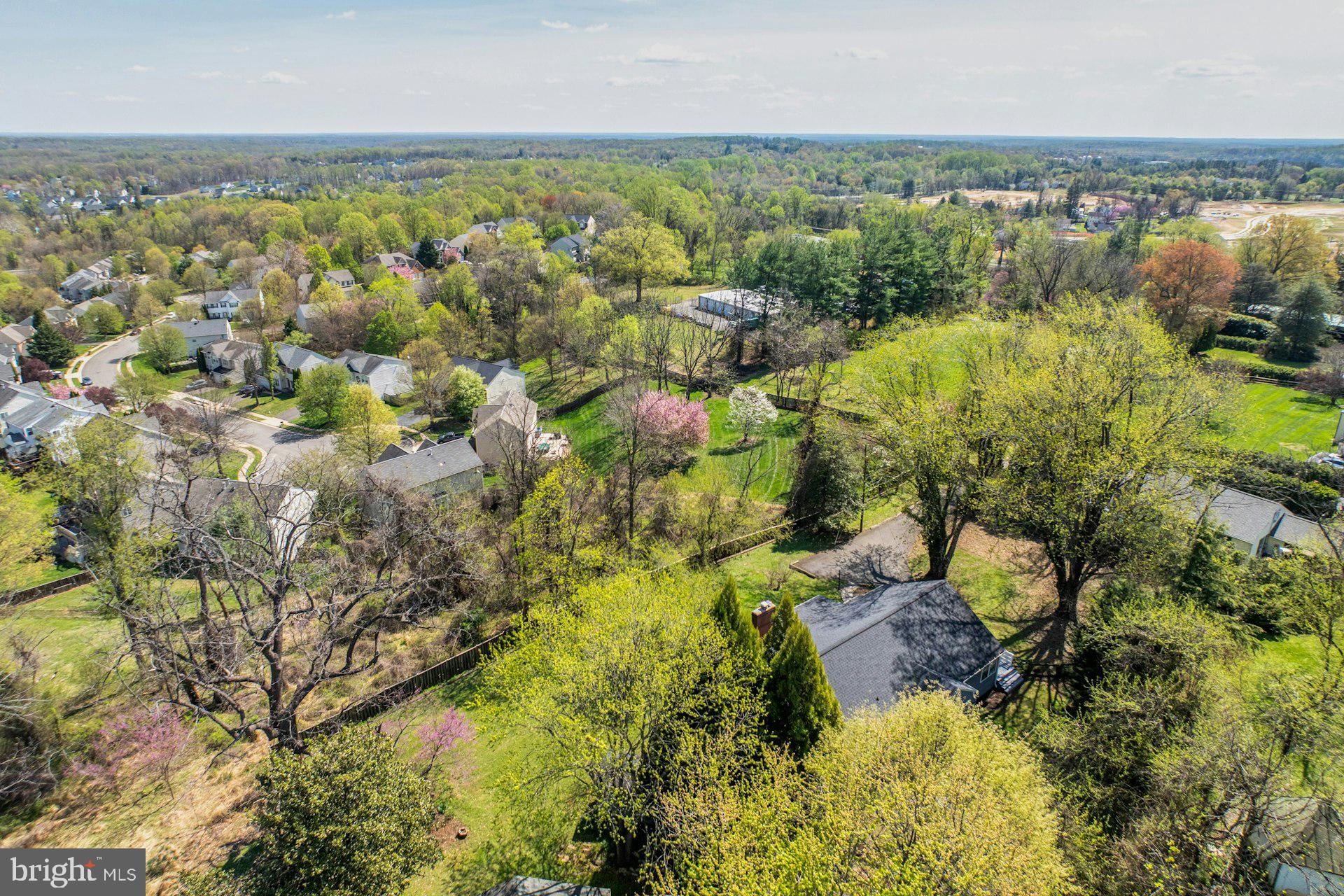 221 MOCKINGBIRD LANE