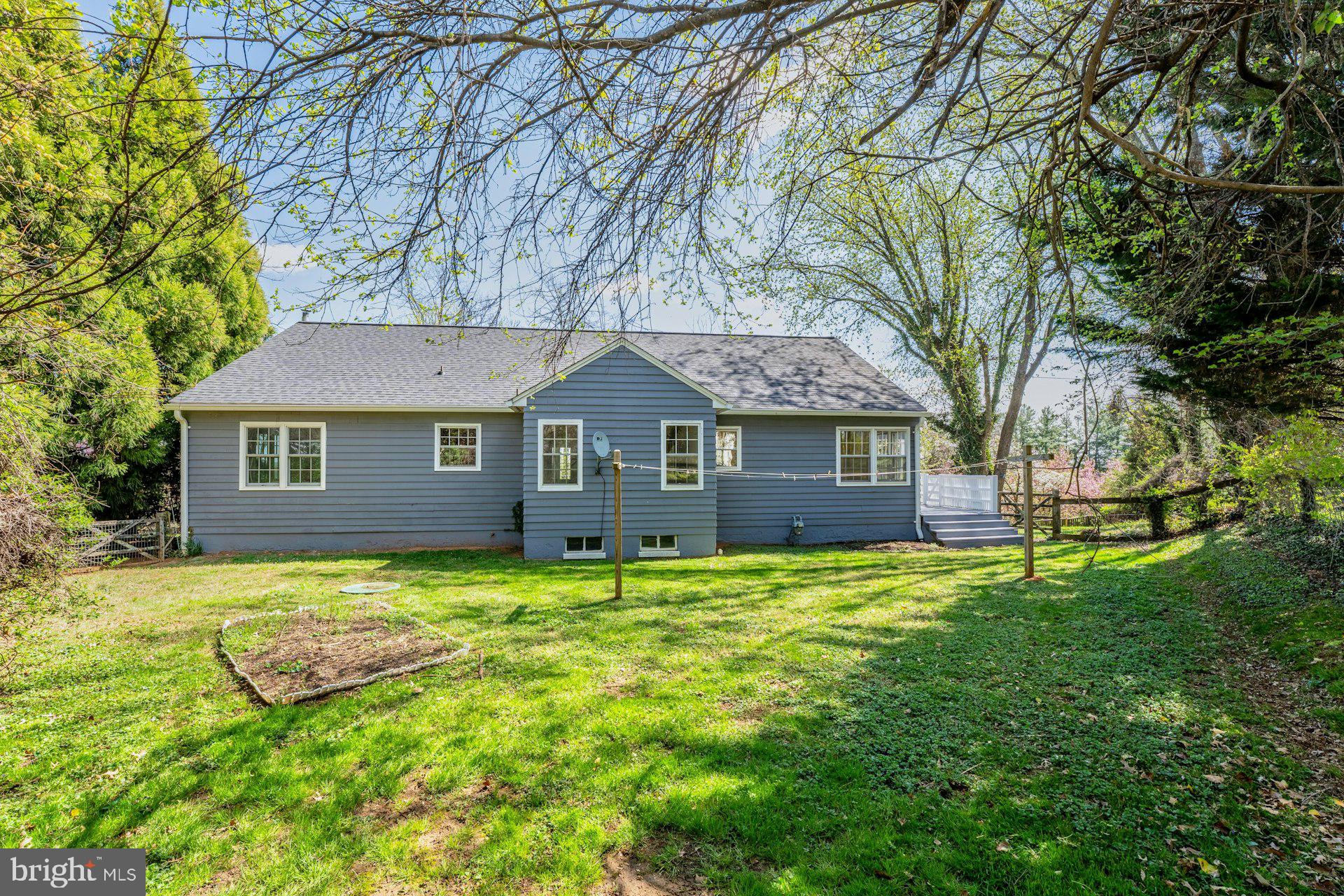 221 MOCKINGBIRD LANE