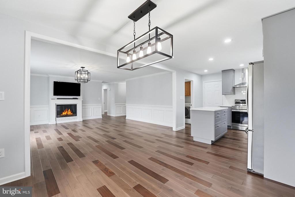 11242 CEDAR LEE COURT