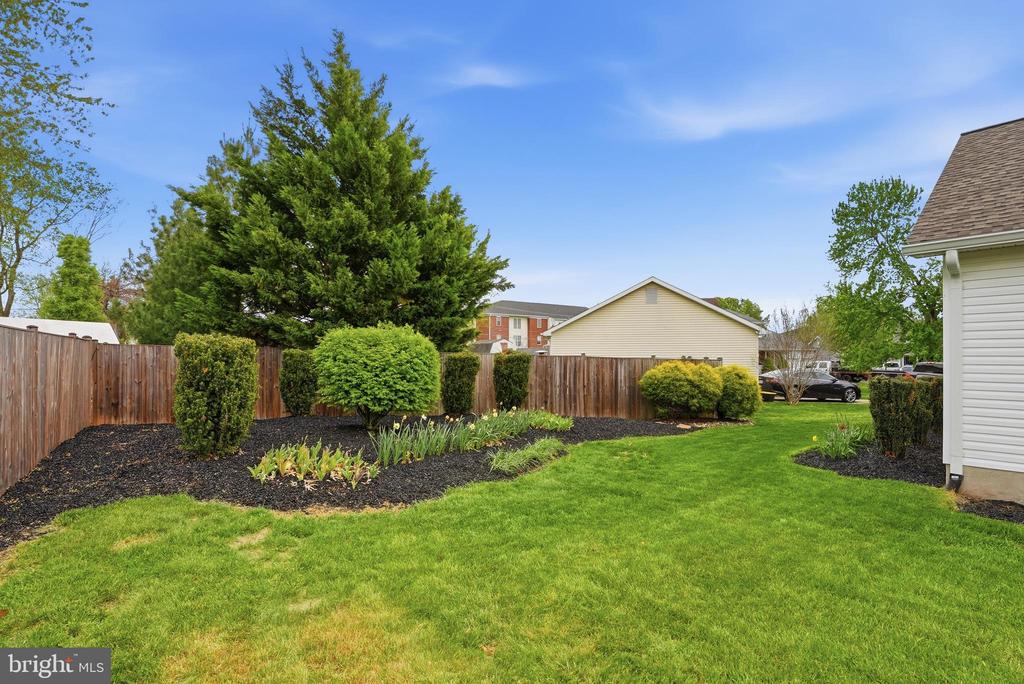 11242 CEDAR LEE COURT