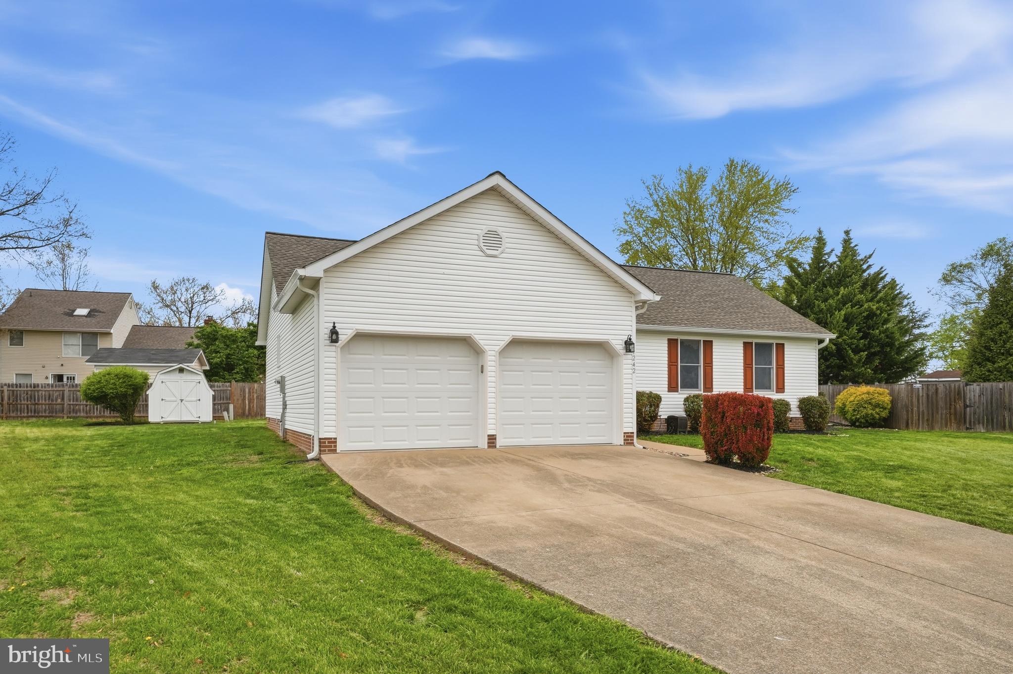 11242 CEDAR LEE COURT