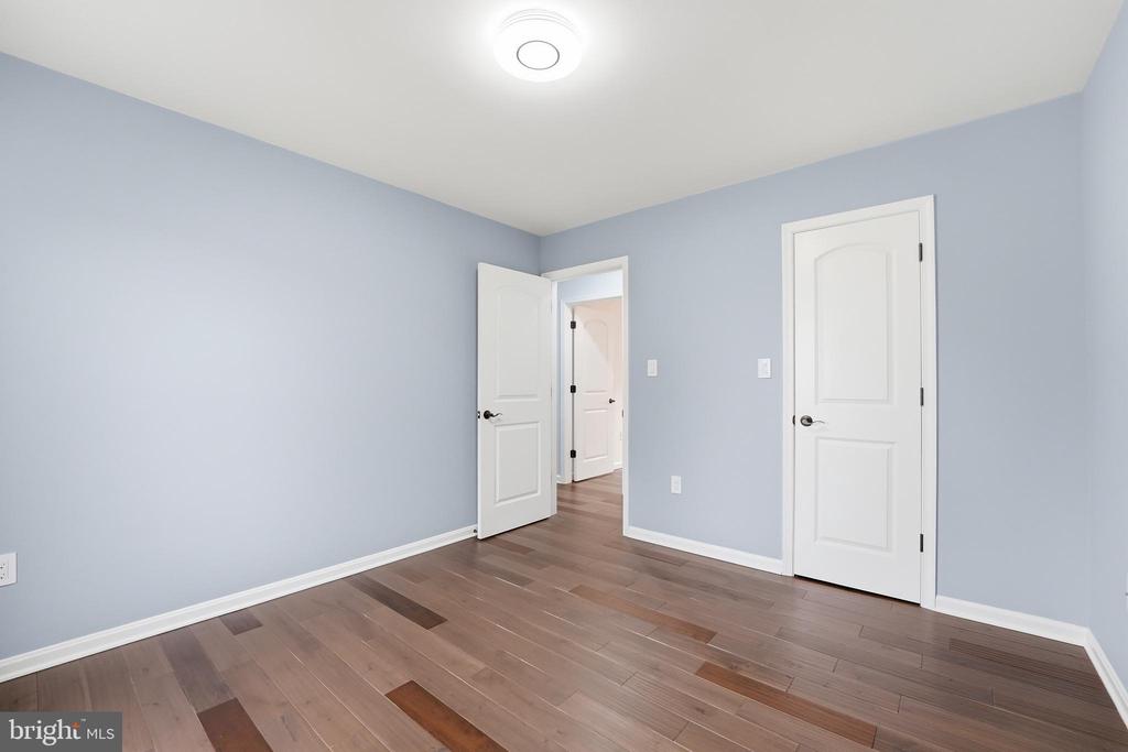 11242 CEDAR LEE COURT