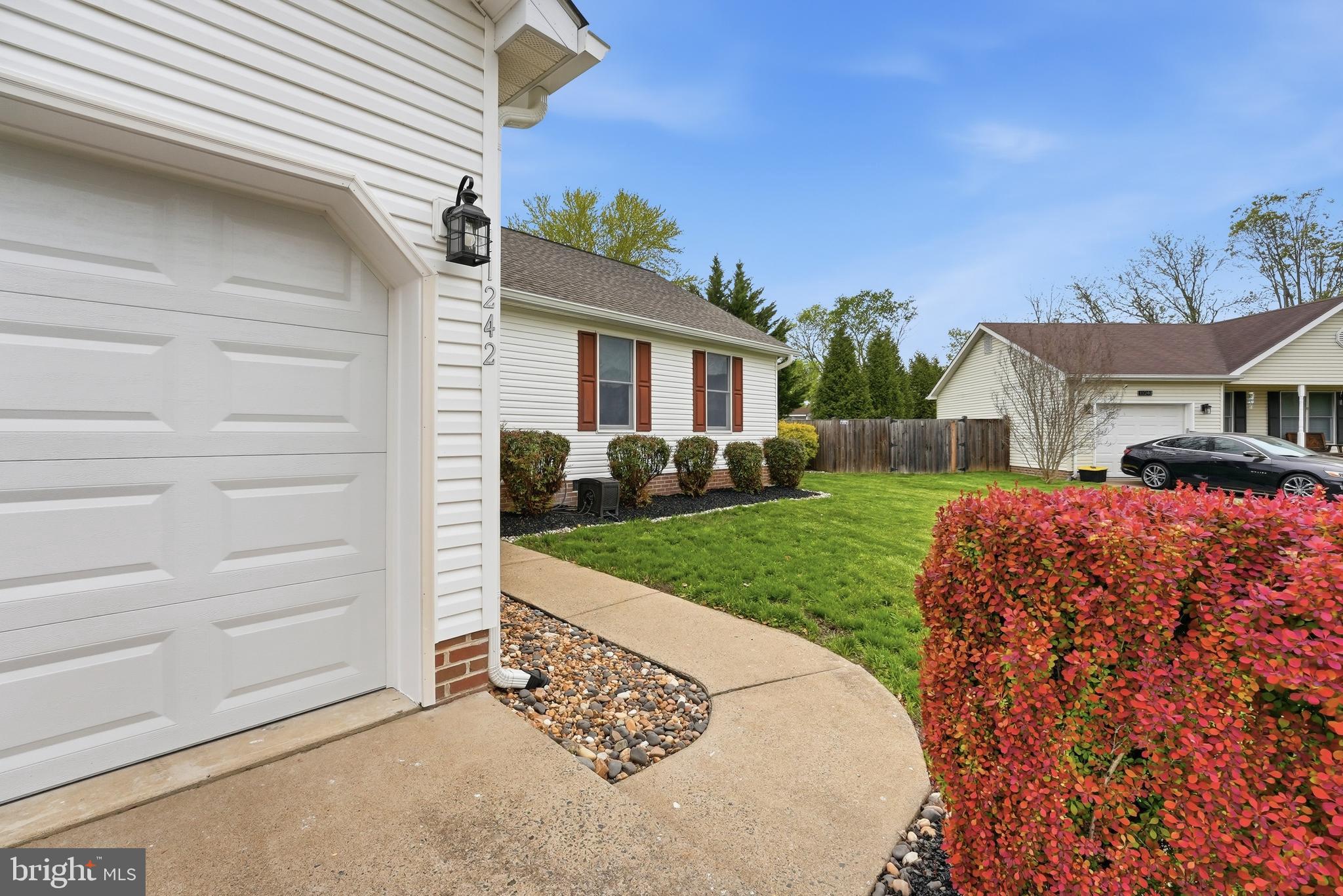 11242 CEDAR LEE COURT