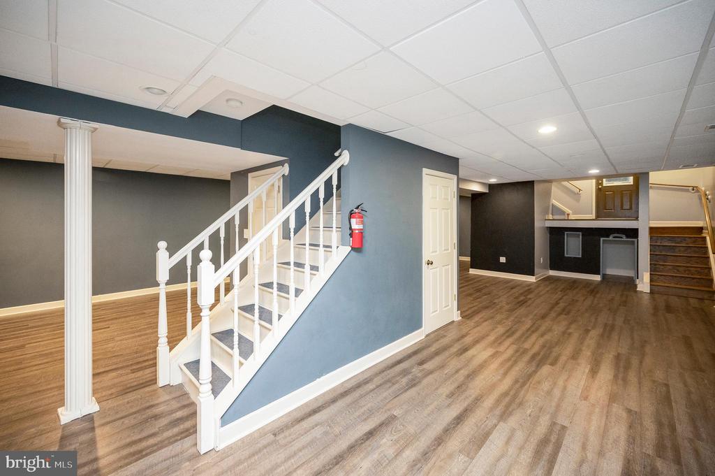 3195 FIERY RUN ROAD