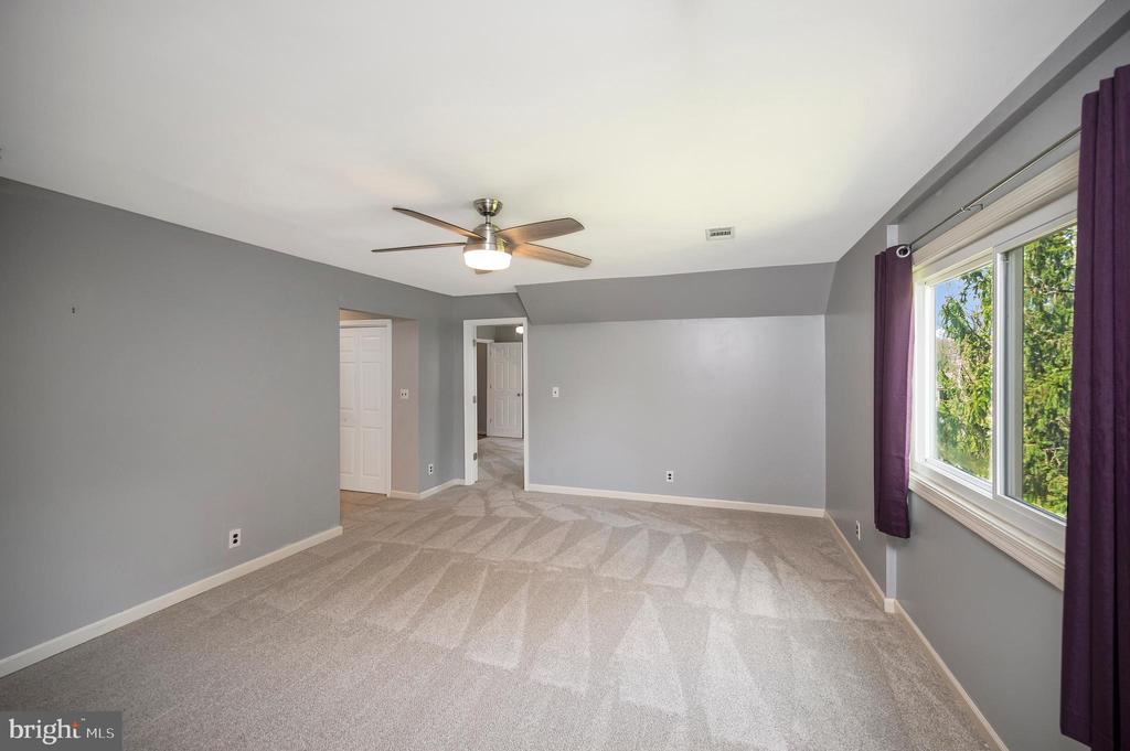 3195 FIERY RUN ROAD
