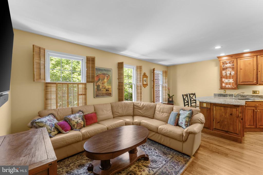 146 MOSBY CIRCLE