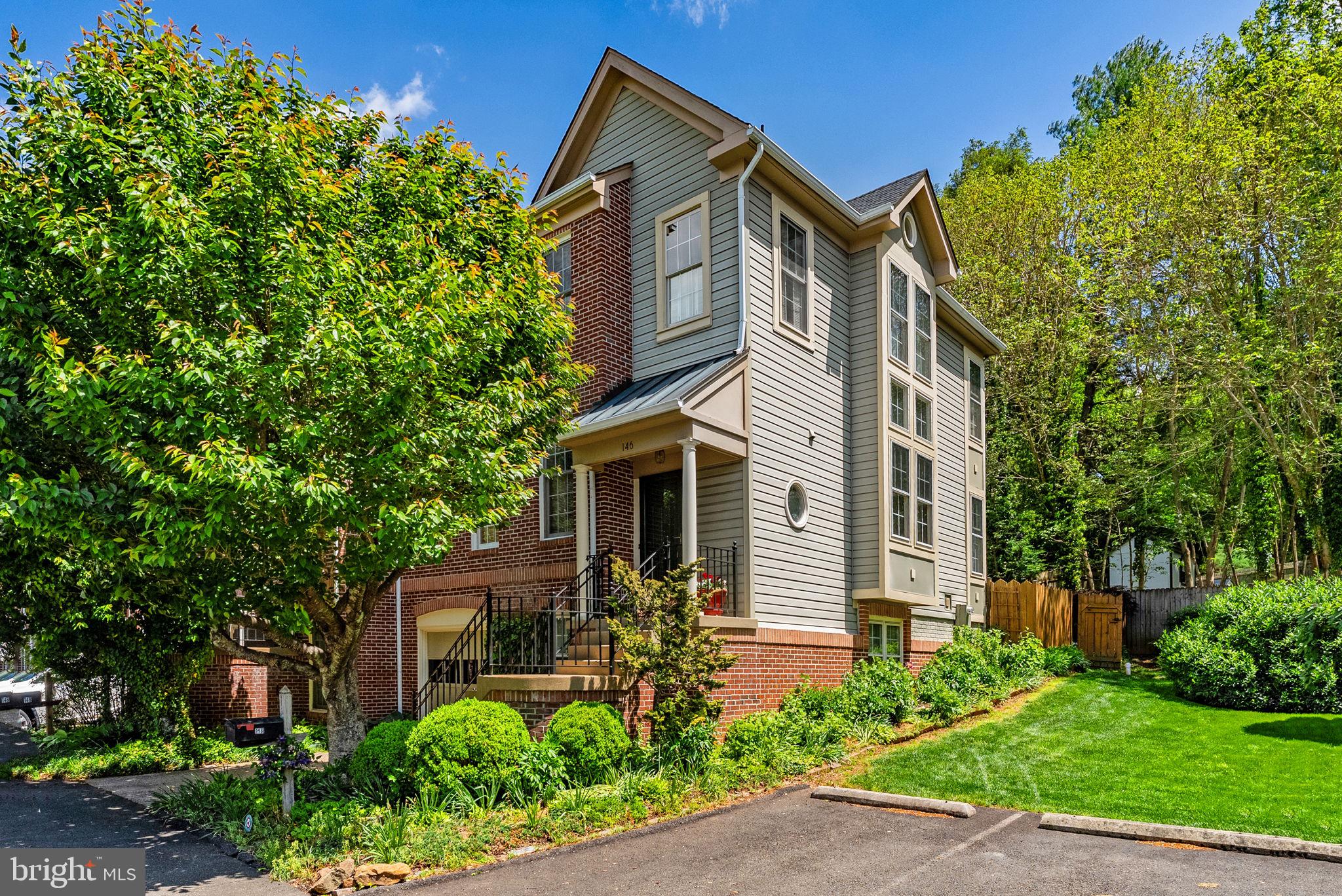 146 MOSBY CIRCLE