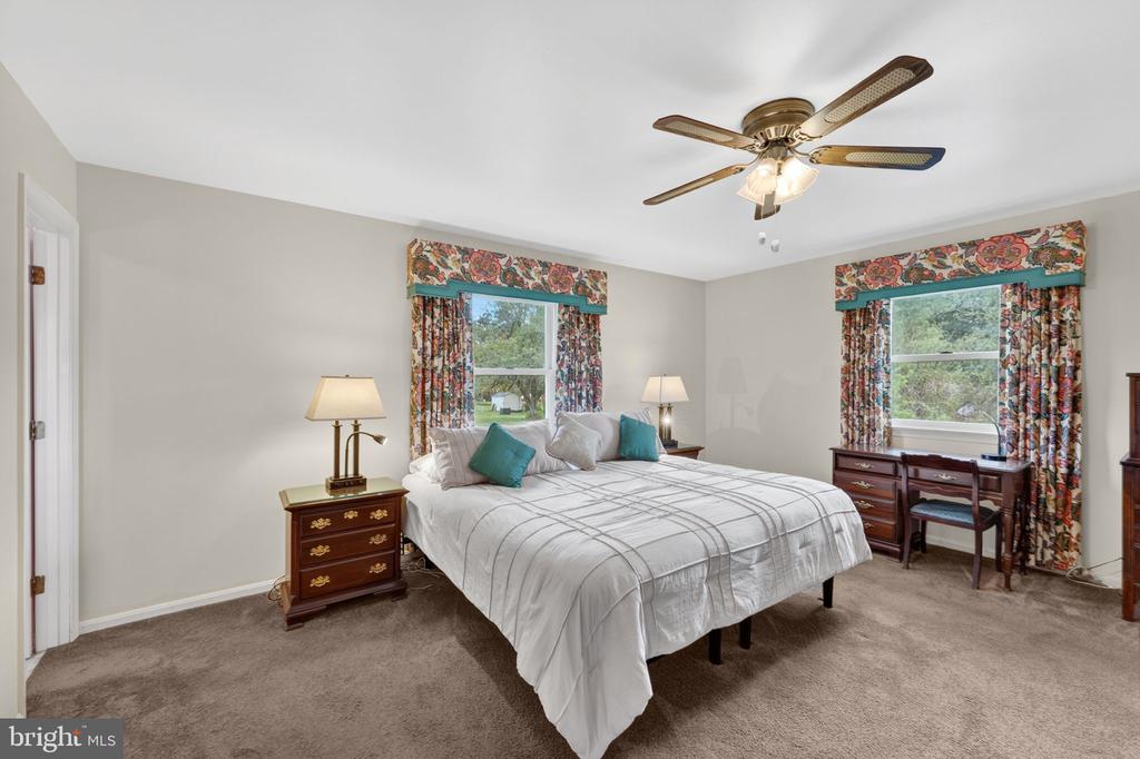 7933 COOKS COURT