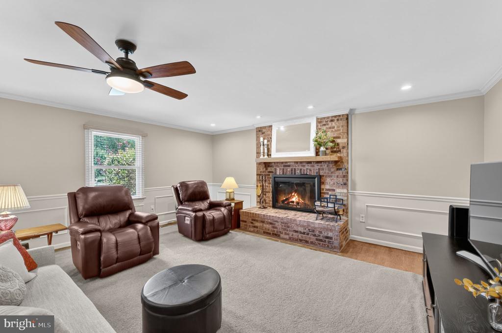 7933 COOKS COURT