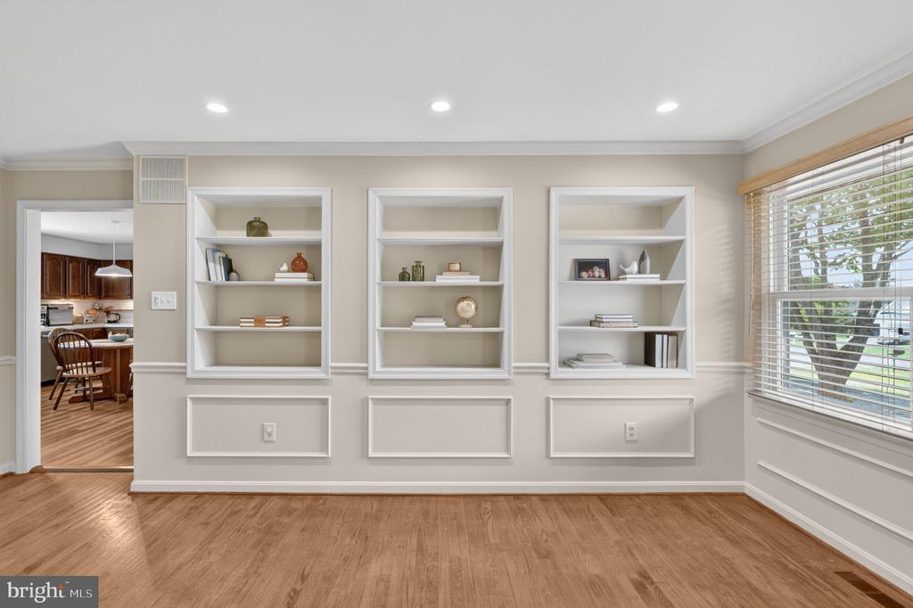 7933 COOKS COURT