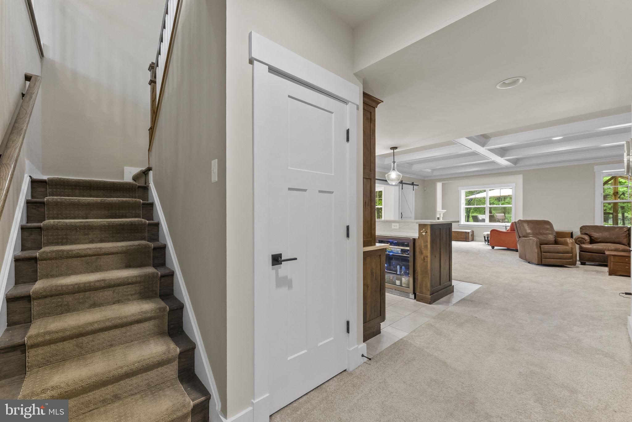 9801 THOROUGHBRED ROAD