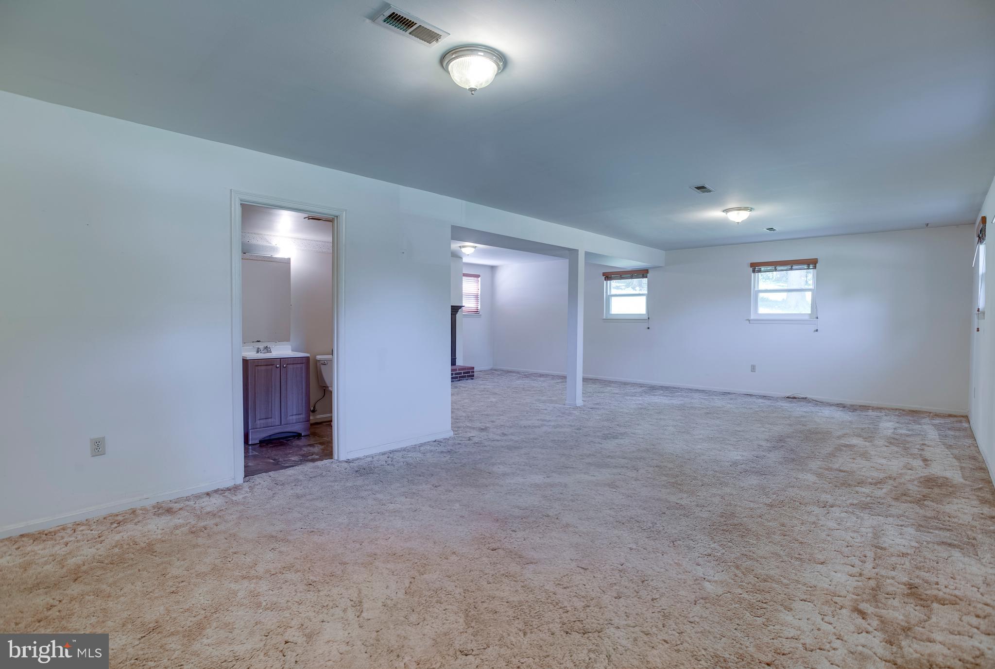 7077 WESTMORELAND DRIVE