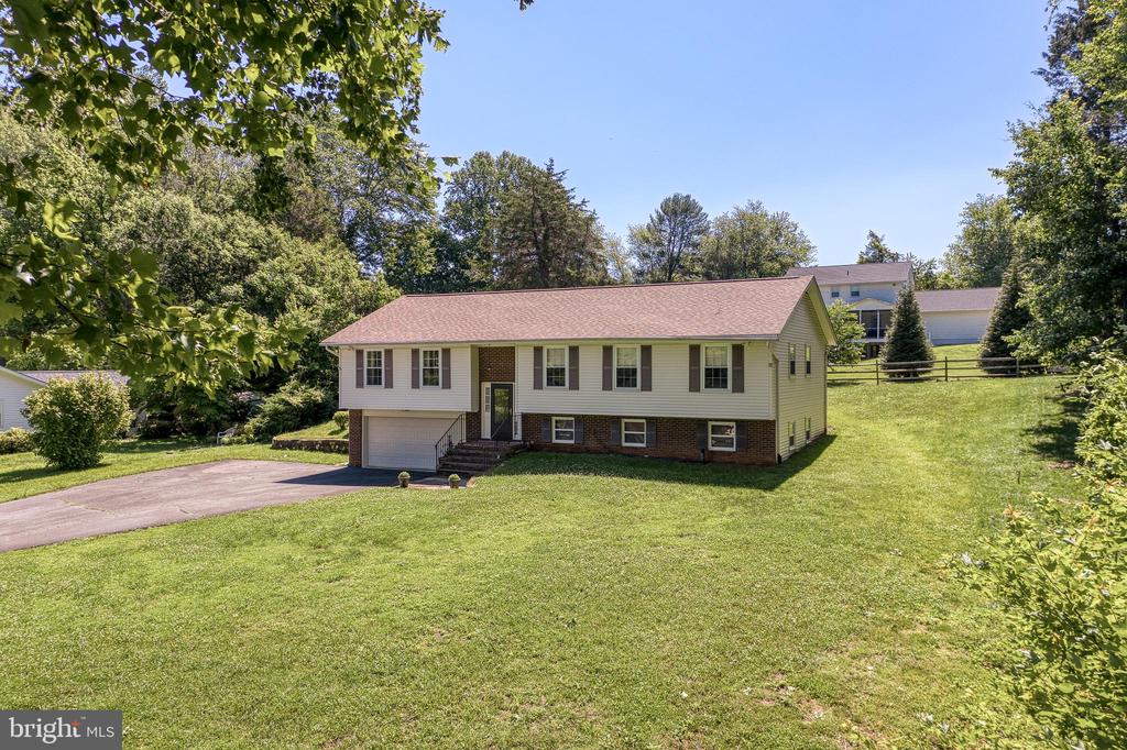 7077 WESTMORELAND DRIVE