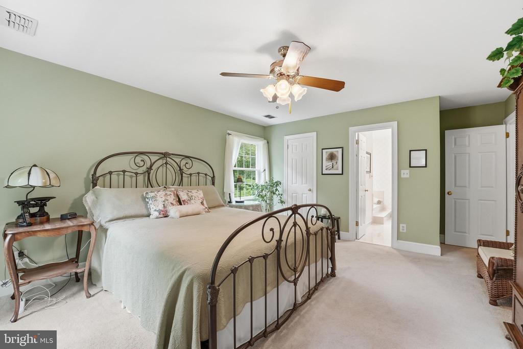 4585 CANTER LANE