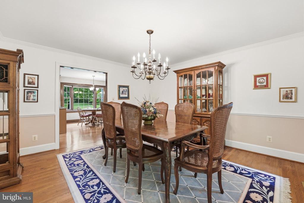 4585 CANTER LANE