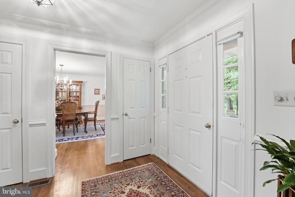 4585 CANTER LANE