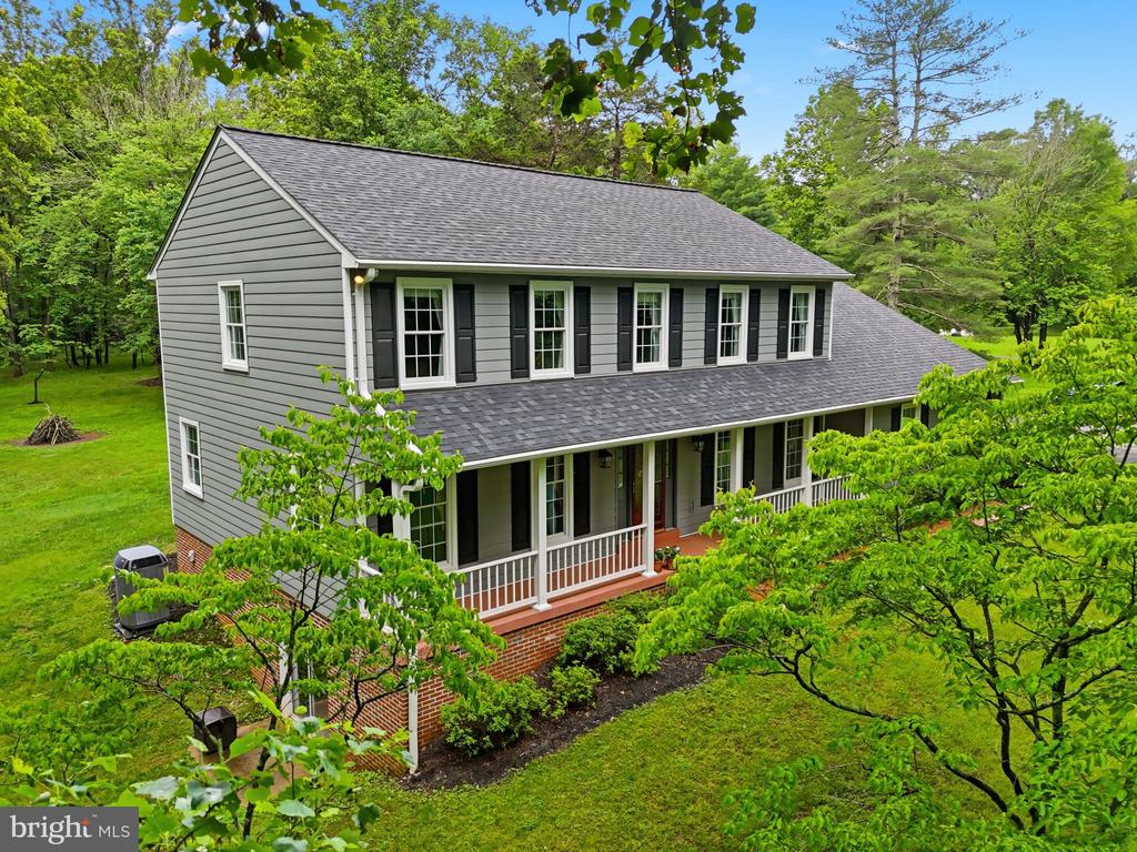 4585 CANTER LANE