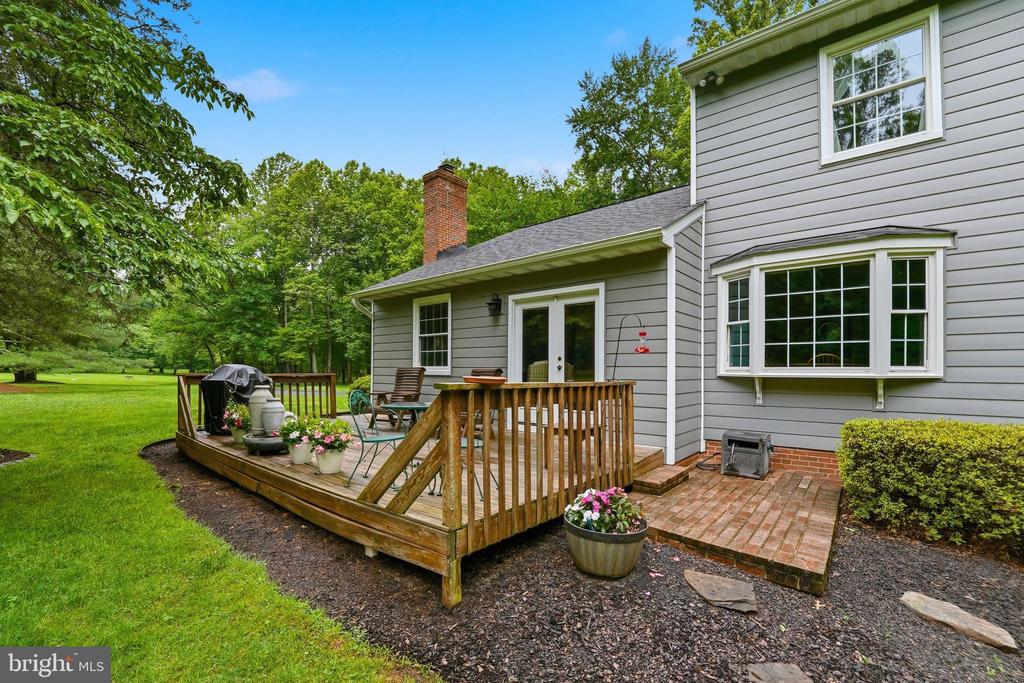 4585 CANTER LANE