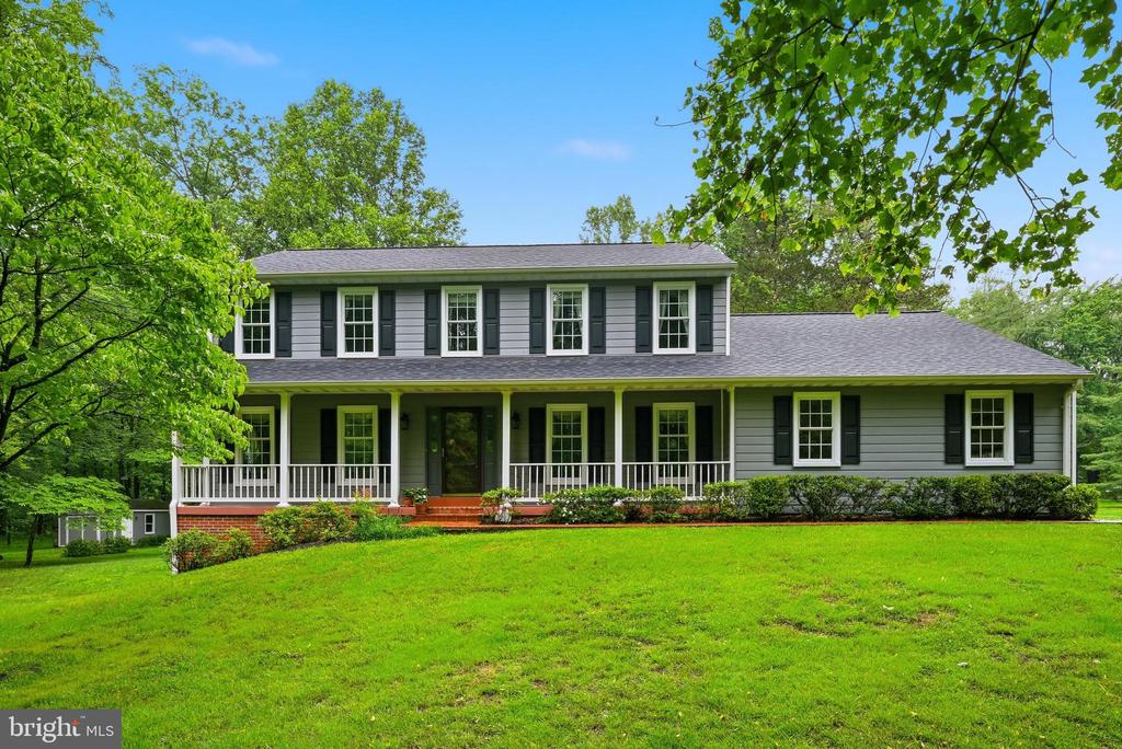 4585 CANTER LANE