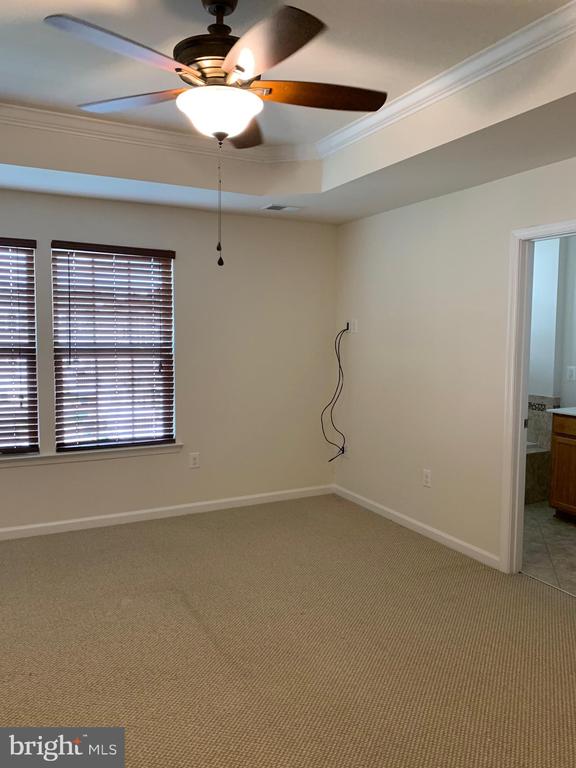9022 RANDOLPH CIRCLE