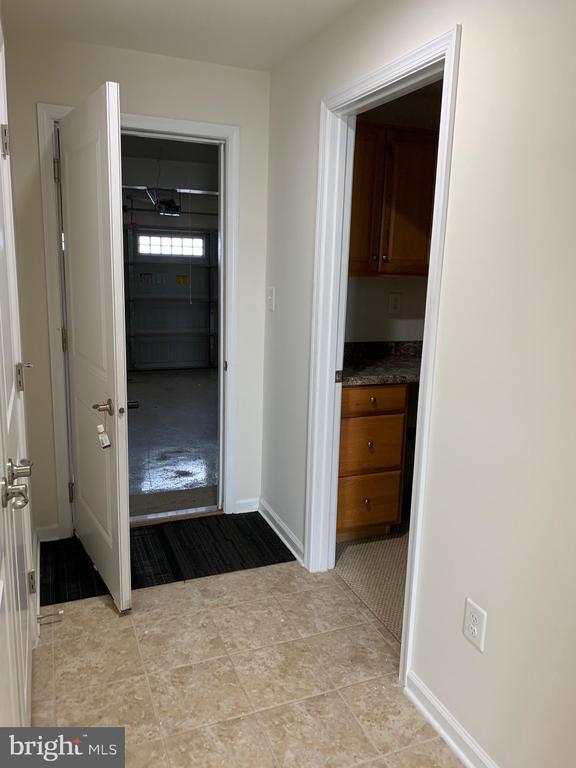 9022 RANDOLPH CIRCLE