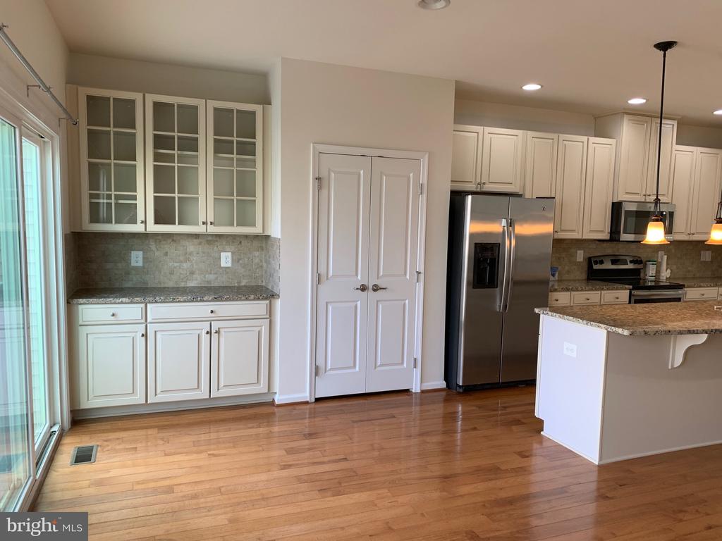 9022 RANDOLPH CIRCLE
