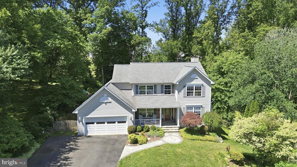 6404 COTSWOLD WAY