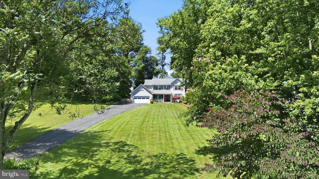6404 COTSWOLD WAY