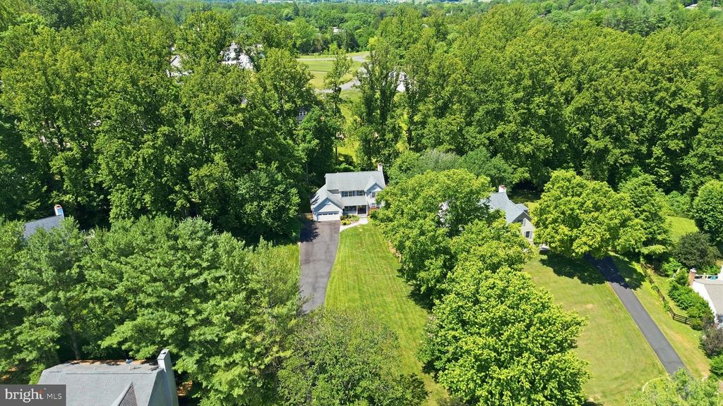 6404 COTSWOLD WAY