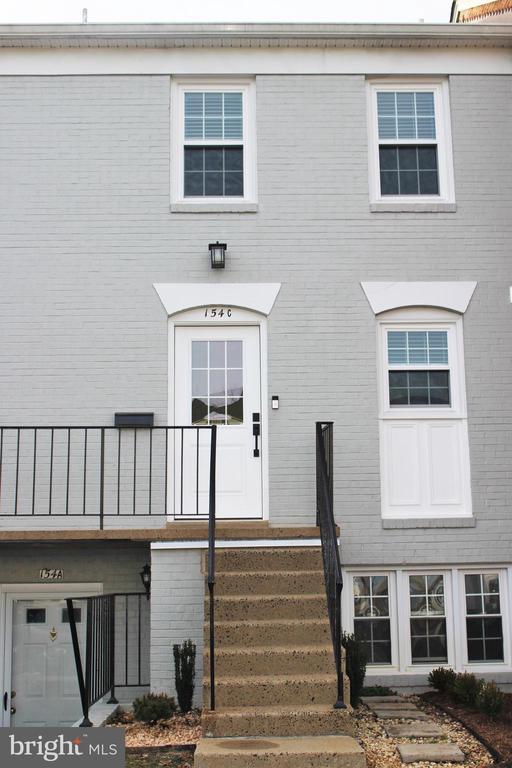 154 FAIRFIELD DRIVE C