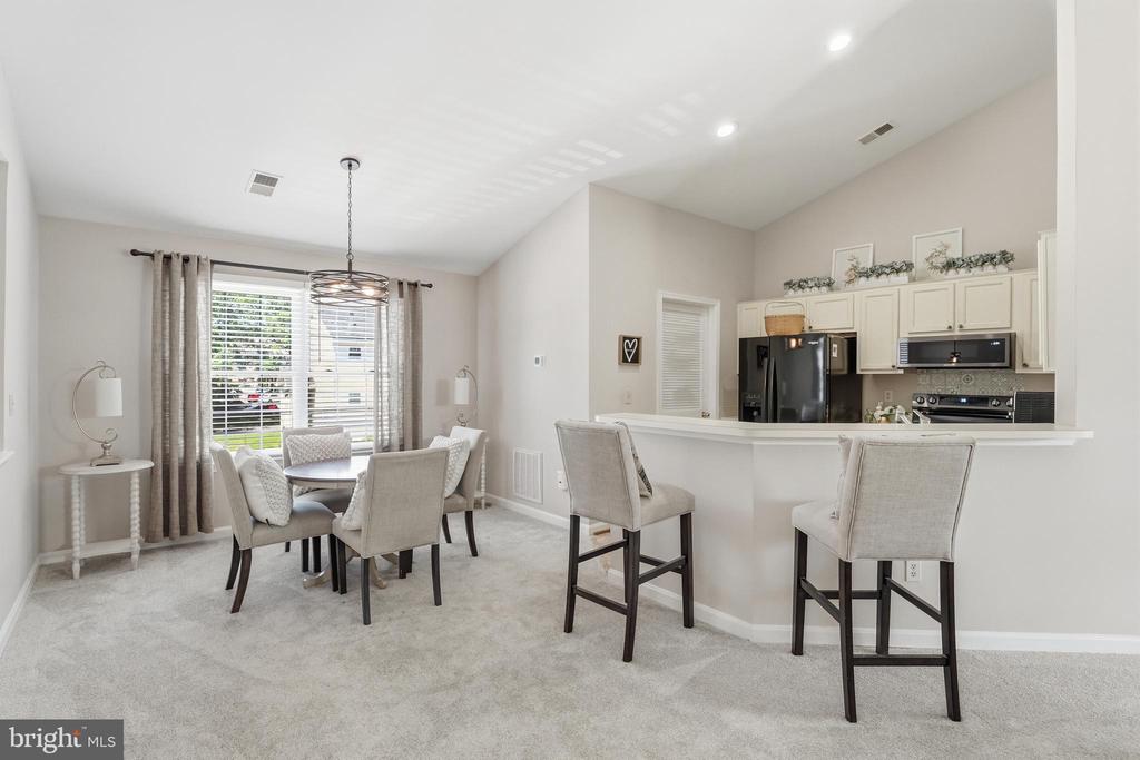 210 FERNWOOD PLACE
