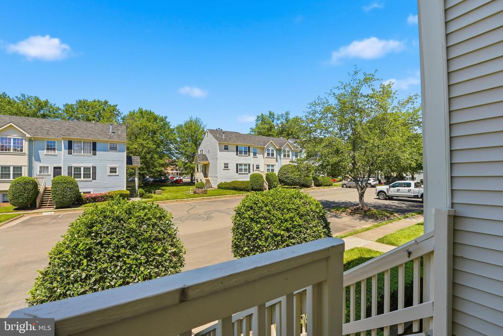 210 FERNWOOD PLACE