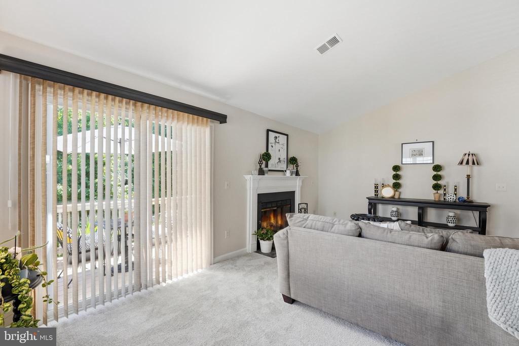 210 FERNWOOD PLACE