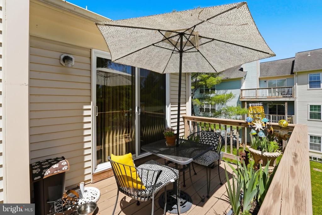 210 FERNWOOD PLACE