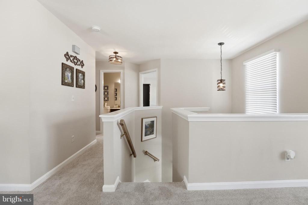 210 FERNWOOD PLACE