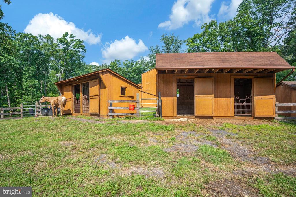 5099 COURTNEYS CORNER ROAD