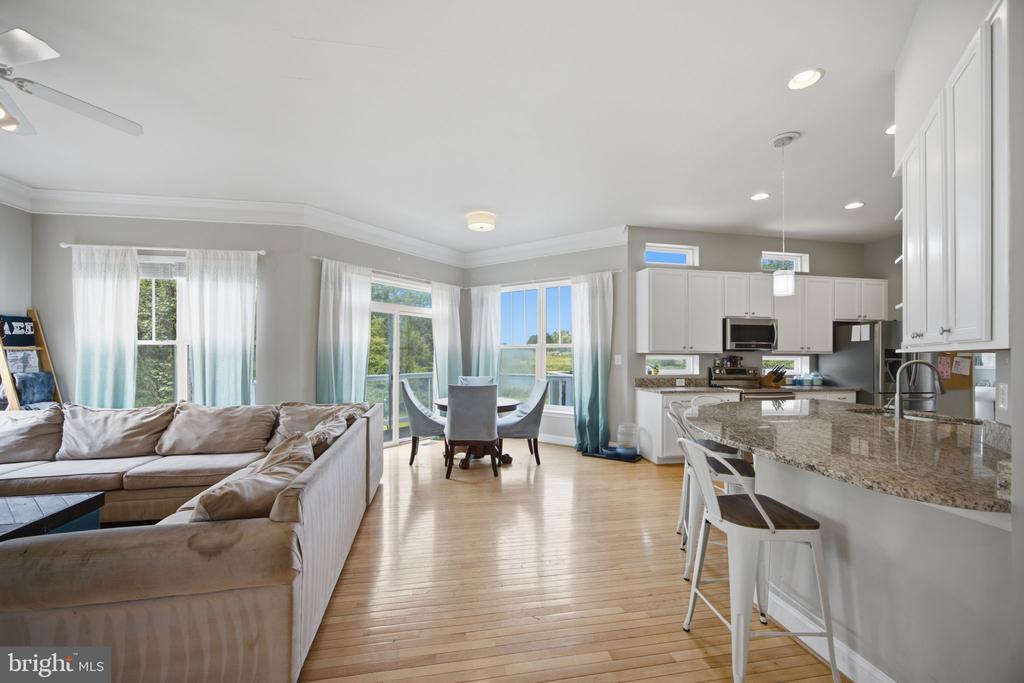 6722 ECKERT COURT