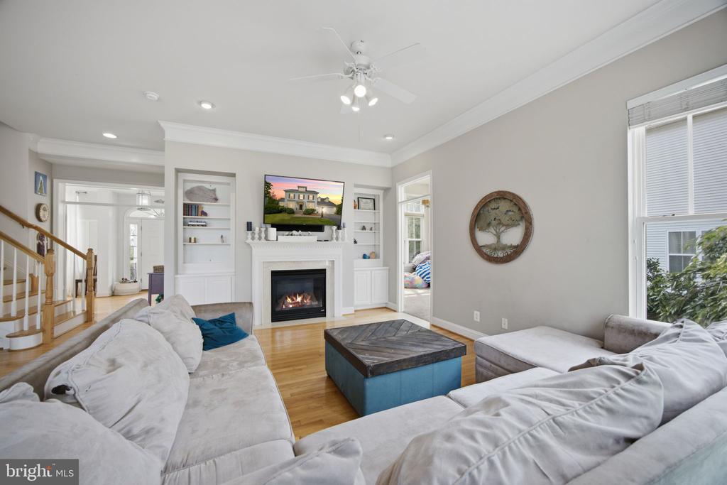 6722 ECKERT COURT