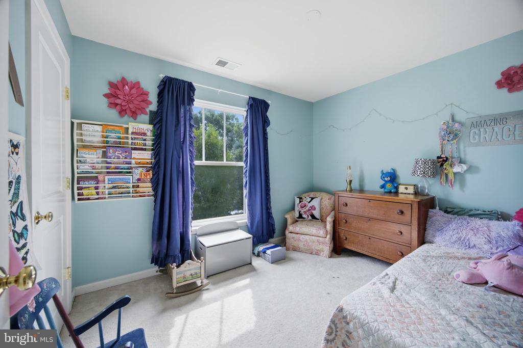 6722 ECKERT COURT