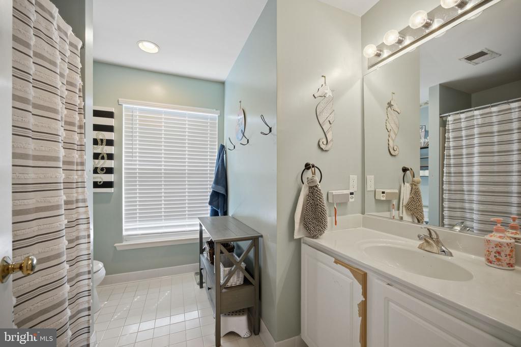 6722 ECKERT COURT