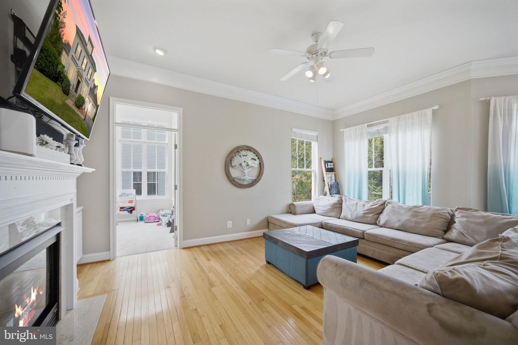 6722 ECKERT COURT