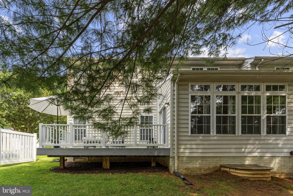 249 SAPPHIRE COURT
