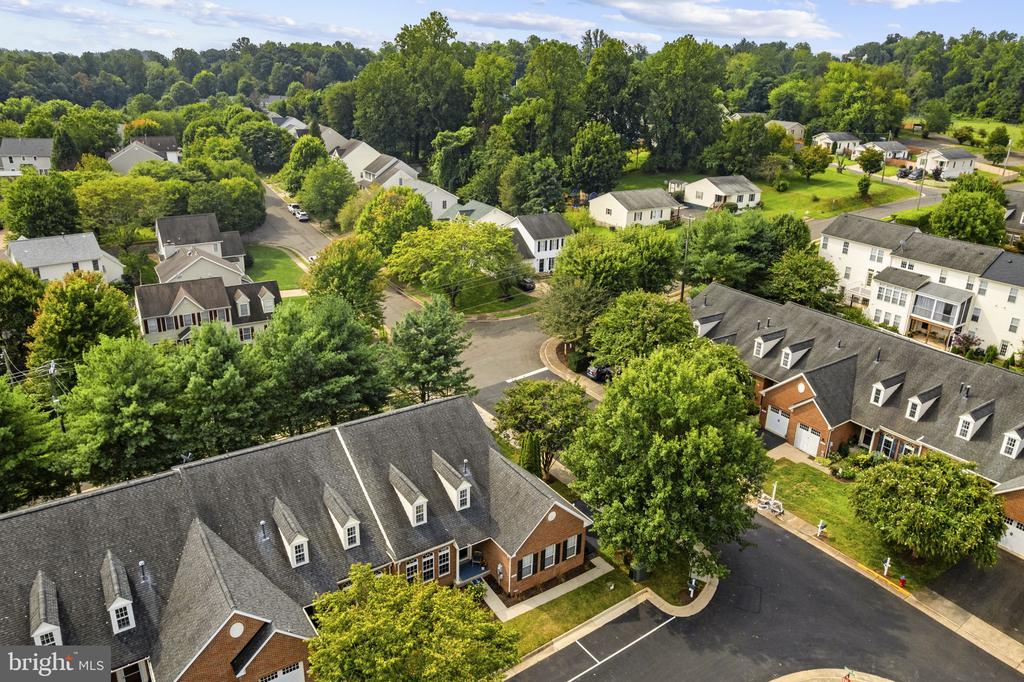 249 SAPPHIRE COURT