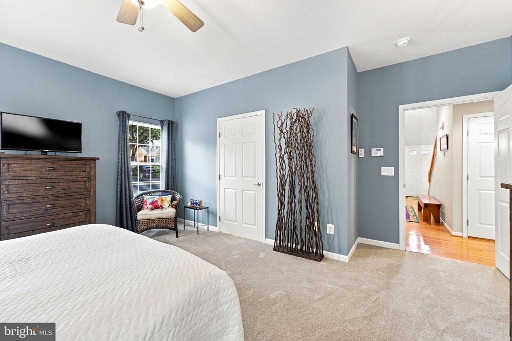 249 SAPPHIRE COURT