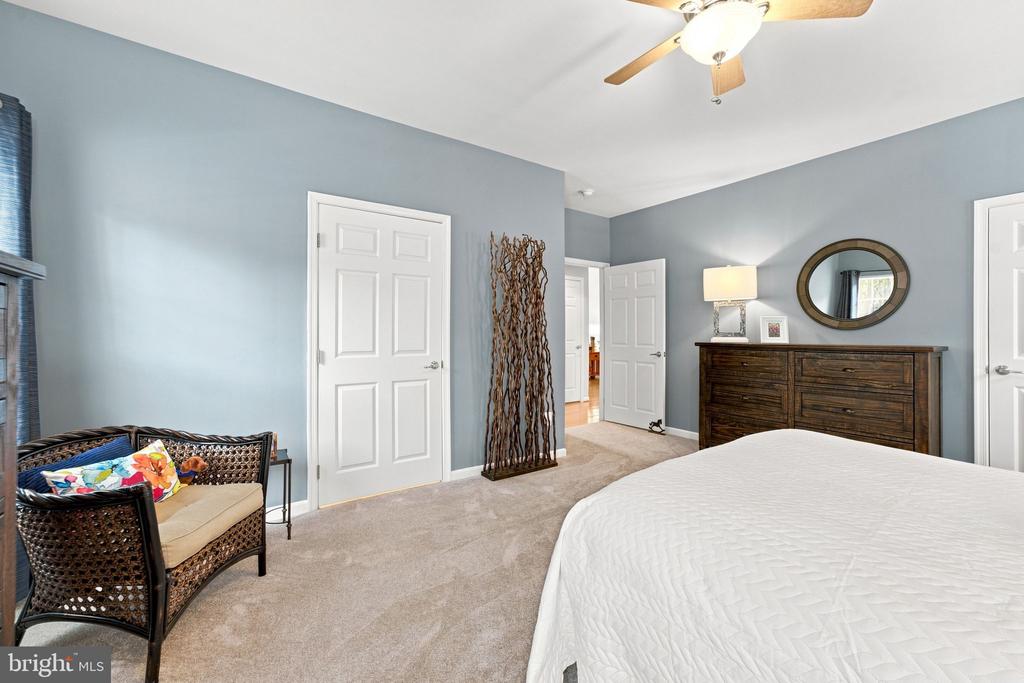 249 SAPPHIRE COURT
