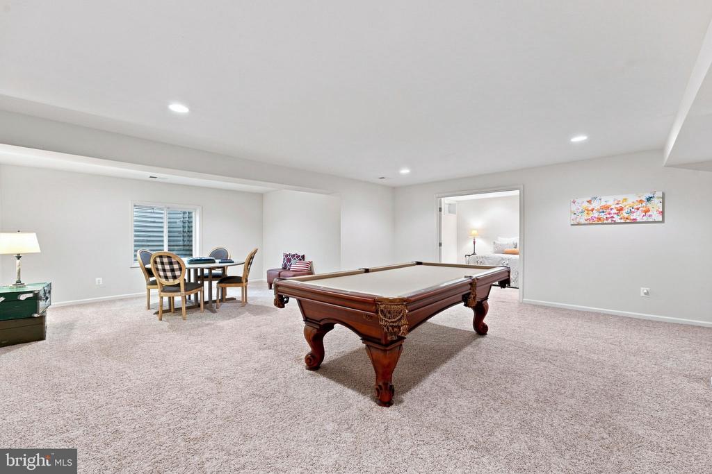 249 SAPPHIRE COURT