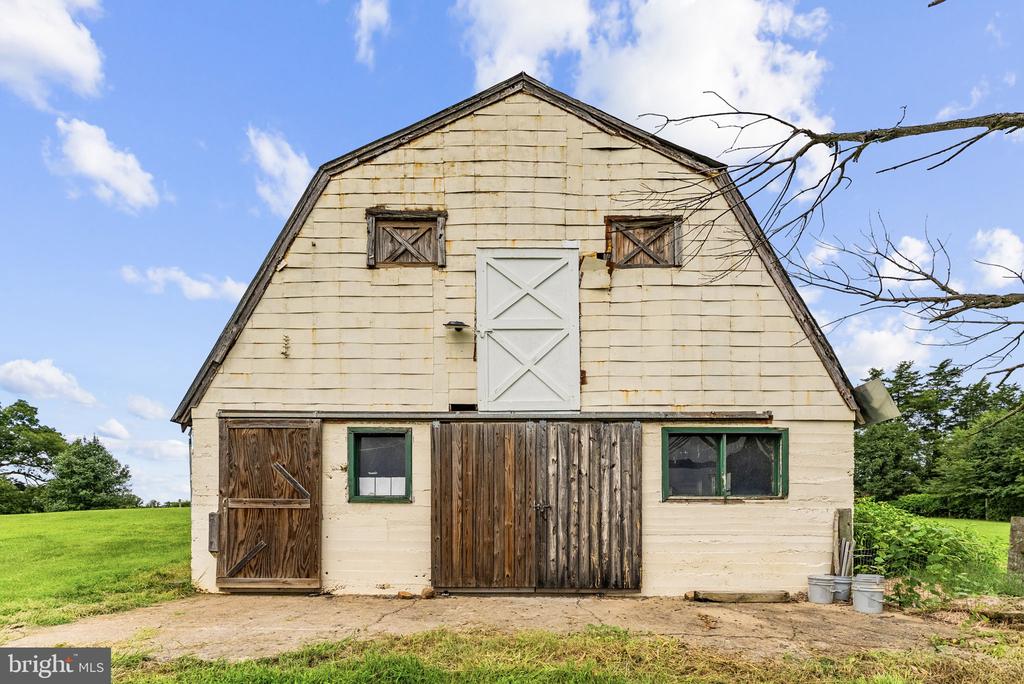 10401 GREEN ROAD