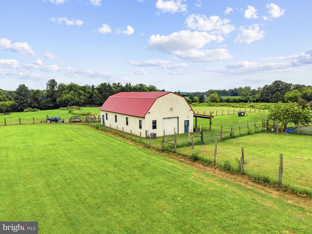 10401 GREEN ROAD